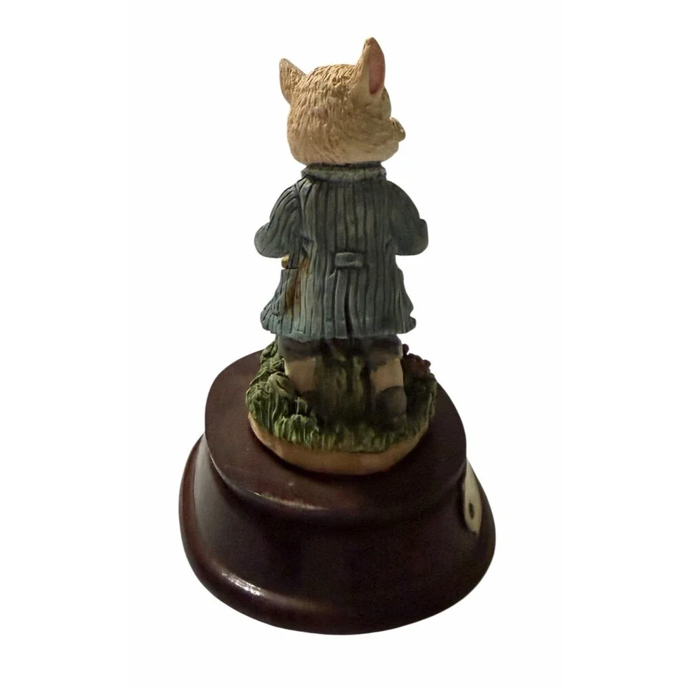 Peter Porky Trotter Leonardo Figurine Pig Resin Statue Wood Base Vintage Collect